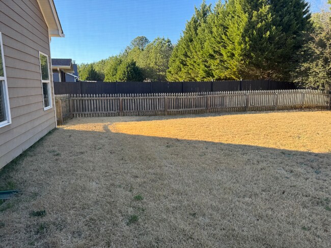 Building Photo - 30 Miles Dr