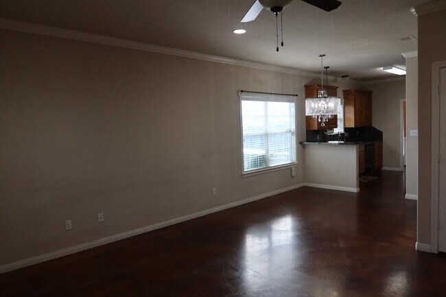 Building Photo - Charming 3-Bedroom Home with 2 Full Baths in Waco, TX - Perfect for Your Family!
