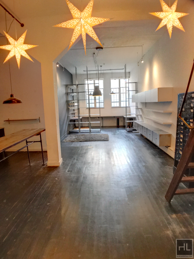 Primary Photo - Unique Loft 1 Bed