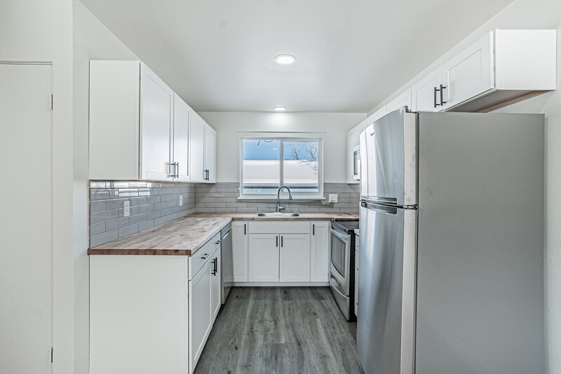 Foto principal - 3666 Ingalls St