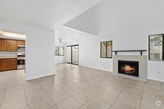 Building Photo - 337 N Melrose Dr