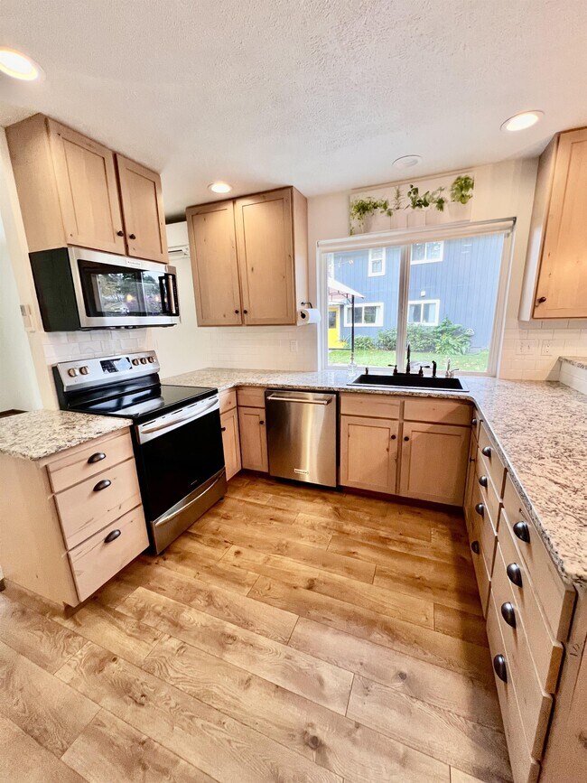 Foto del edificio - 15502 Morrison Ln