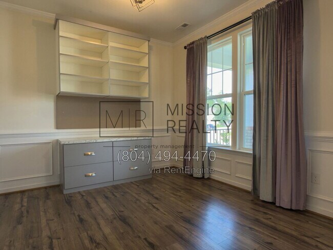 Foto del edificio - 4219 Hiddenwell Ln