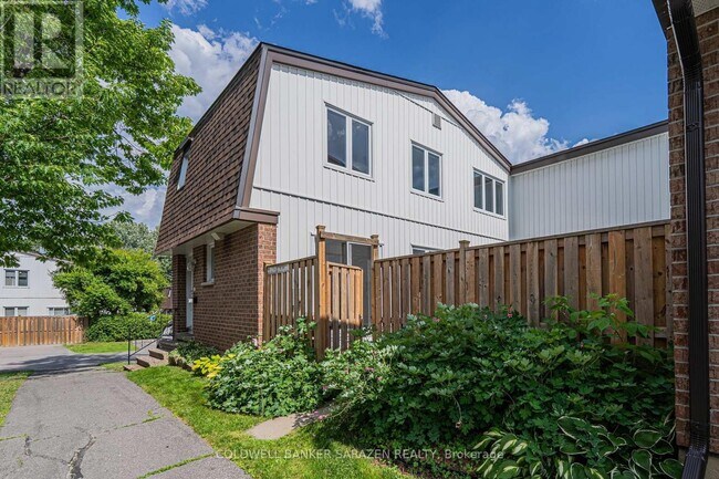 Photo du bâtiment - 837-837 Eastvale Dr