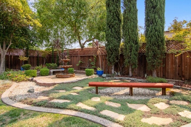 Building Photo - 5774 Lilac Blossom Ln