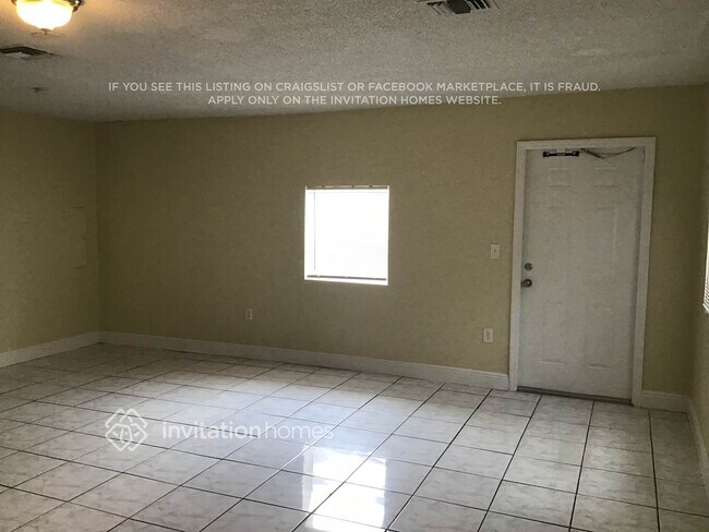 Foto del edificio - 11200 SW 157th St