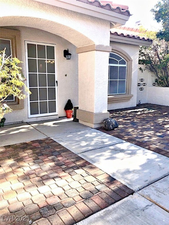 Building Photo - 9560 Summerfest St