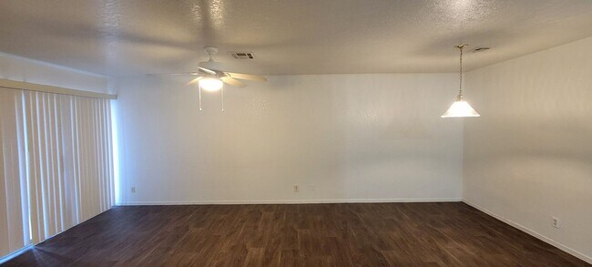 Foto del edificio - Vacation Lifestyle 2 bedroom first flor
