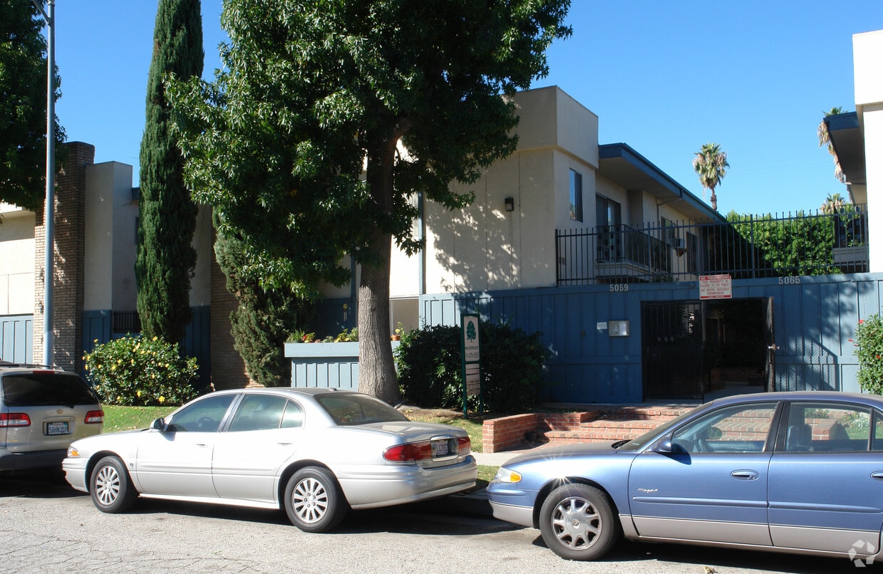 Primary Photo - Buffalo Ave. Apartments