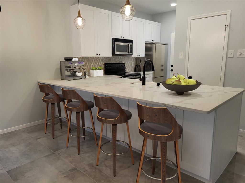 Foto principal - 3800 Tanglewilde St