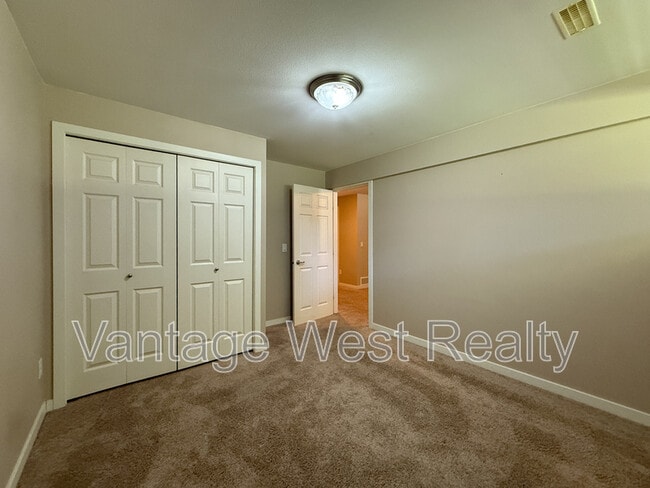 Building Photo - 2131-2131 Scenic Rd