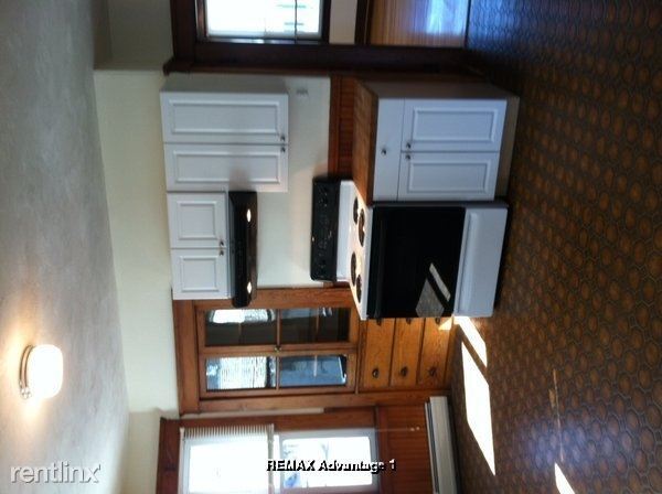 Building Photo - 2 br, 1 bath Apartment - 82 Tower St