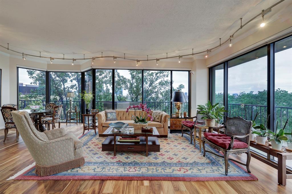 Foto principal - 3350 McCue Rd