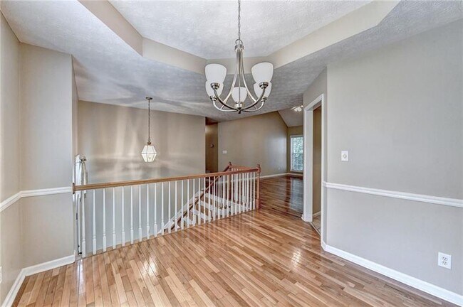 Building Photo - 3910 Pheasant Run Trce