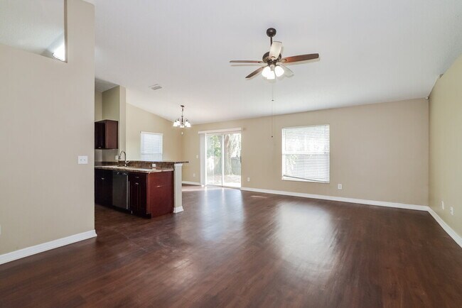 Building Photo - 5070 Red Bay Dr