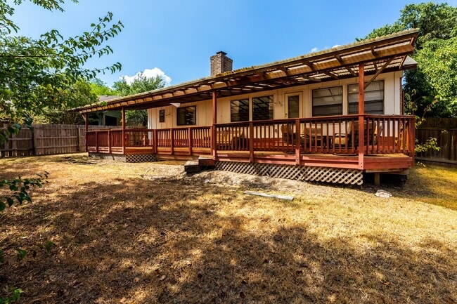 Foto del edificio - 1006 Silbury Dr