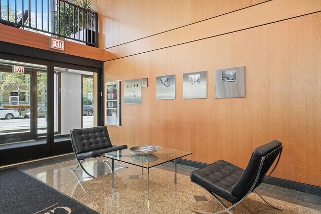 Foto del edificio - 4343 N Clarendon Ave