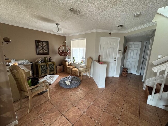 Foto del edificio - 16213 SW 72nd Terrace