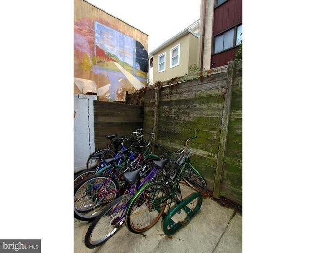 Foto del edificio - 413 S 11th St