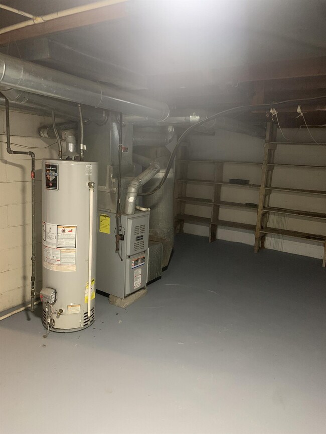 Foto del edificio - 999 Fairwood Ave