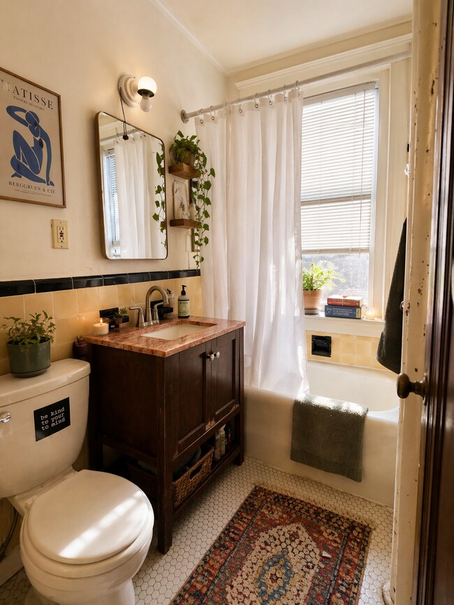 Foto del edificio - 1949 Commonwealth Ave