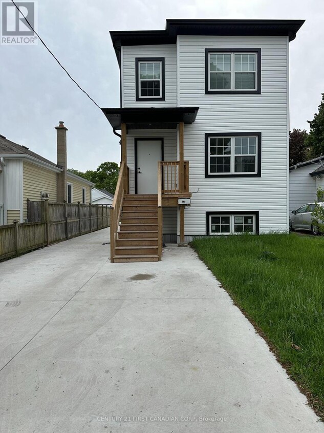 Photo principale - 263 Sanders St