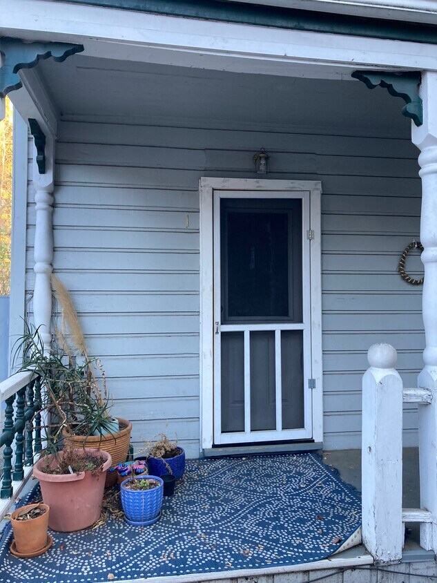 Foto principal - 219 S Pine St