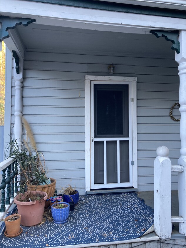 Primary Photo - 219 S Pine St