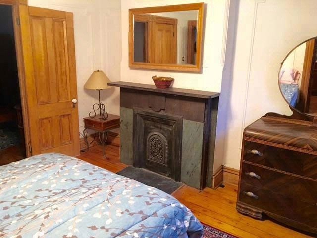 Foto del edificio - 687 Monroe St