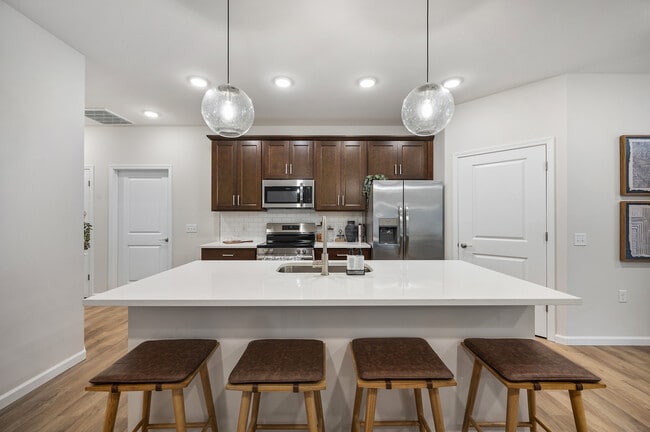 Stainless Appliances - The Villas at Wyles Farms