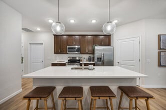 Stainless Appliances - The Villas at Wyles Farms