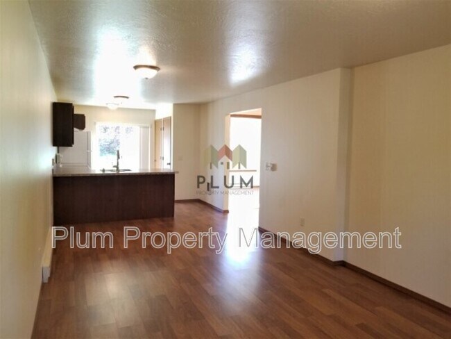 Foto del edificio - 2253 S 3rd St W