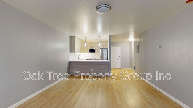 Building Photo - Oak Grove - 351 Lester