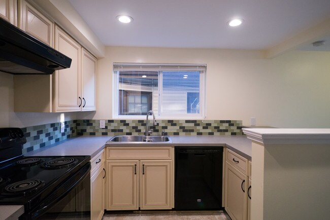 Foto del edificio - 1516 11th Ave W