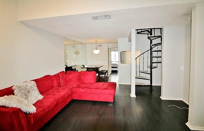 Foto del edificio - 5590 Spring Valley Rd