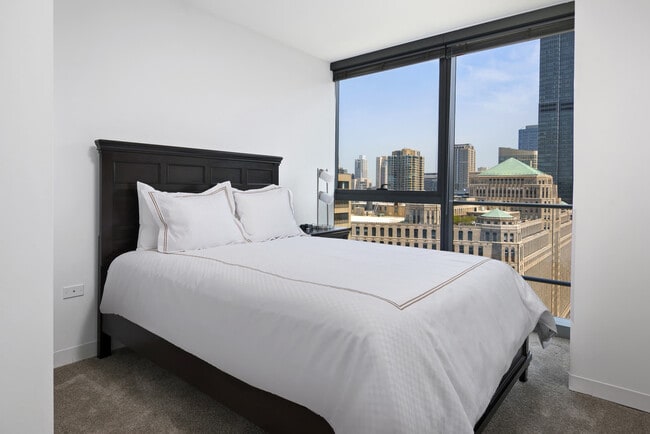 Foto del edificio - 343 W Wolf Point Plaza