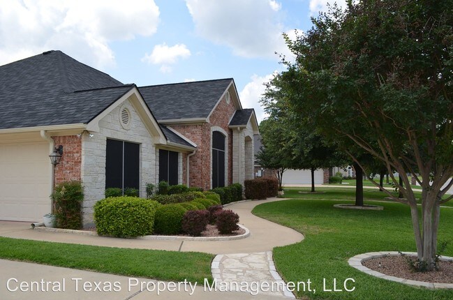 Building Photo - 4 br, 2.5 bath House - 2108 Addax Trail