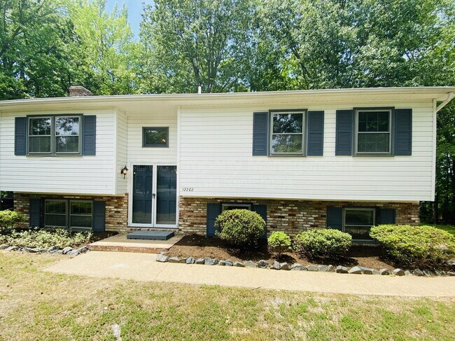 Foto del edificio - 12202 McClain St