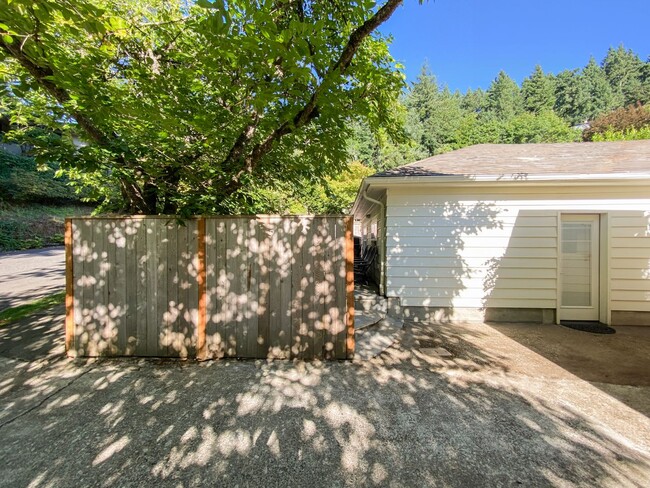 Foto del edificio - Charming Single Family Home in Multnomah