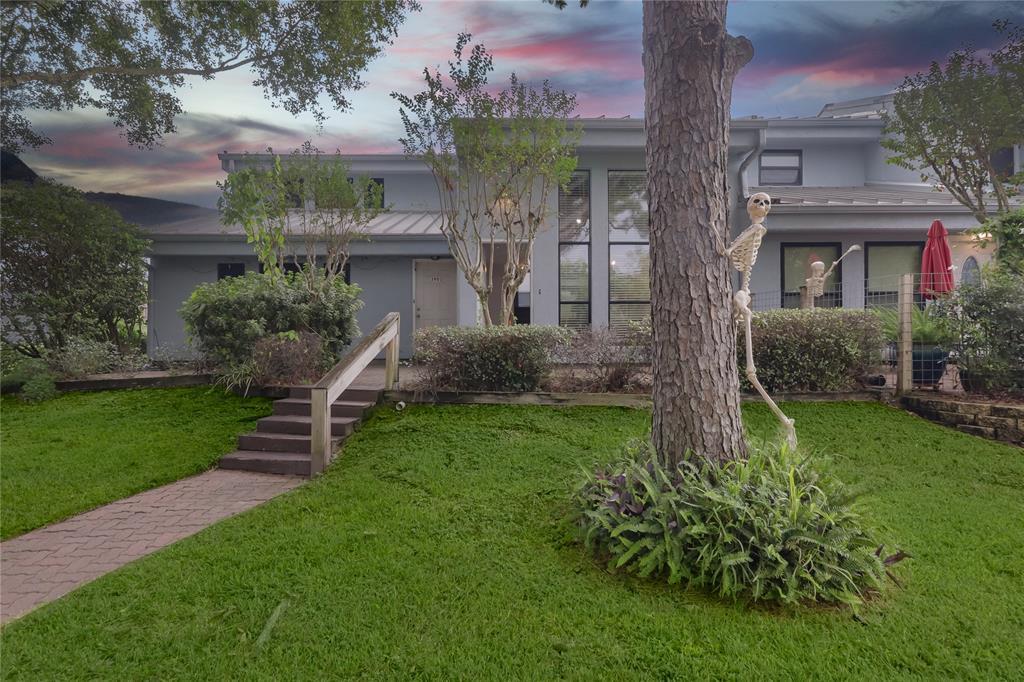 3905 Sunrise Dr, La Porte, TX 77571 Condo for Rent in La Porte, TX