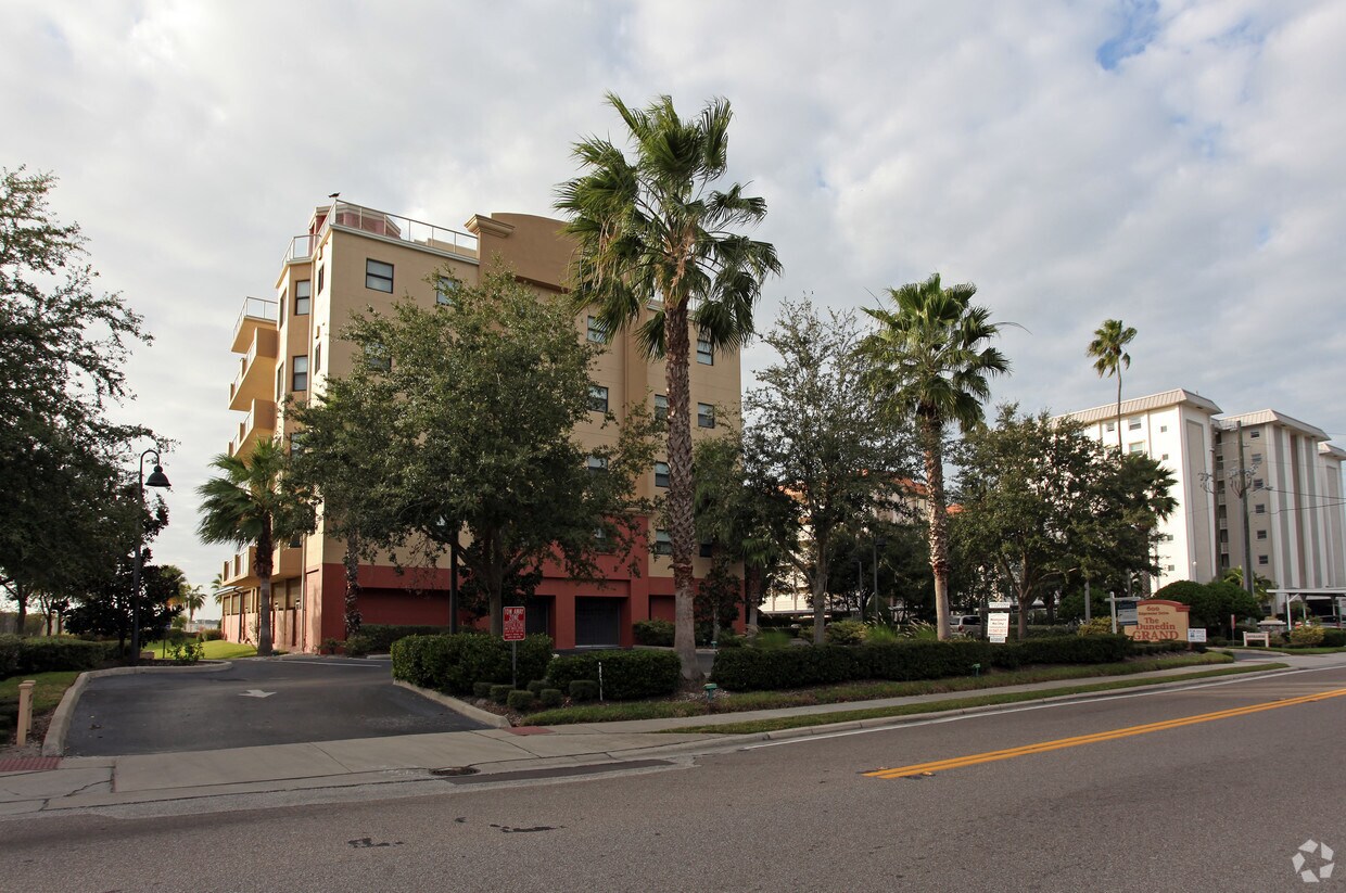 The Dunedin Grand Condominium Apartments Dunedin, FL