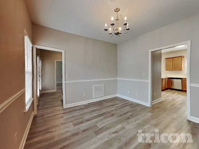Building Photo - 253 Water Mill Rd