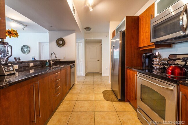 Building Photo - 7355 SW 89th St