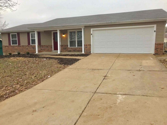 8 Suncrest Dr, St. Peters, MO 63376 House Rental in St. Peters, MO