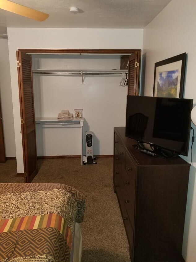 Foto principal - 1870 W 2700 S