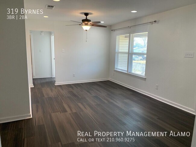 Building Photo - 319 Byrnes Dr