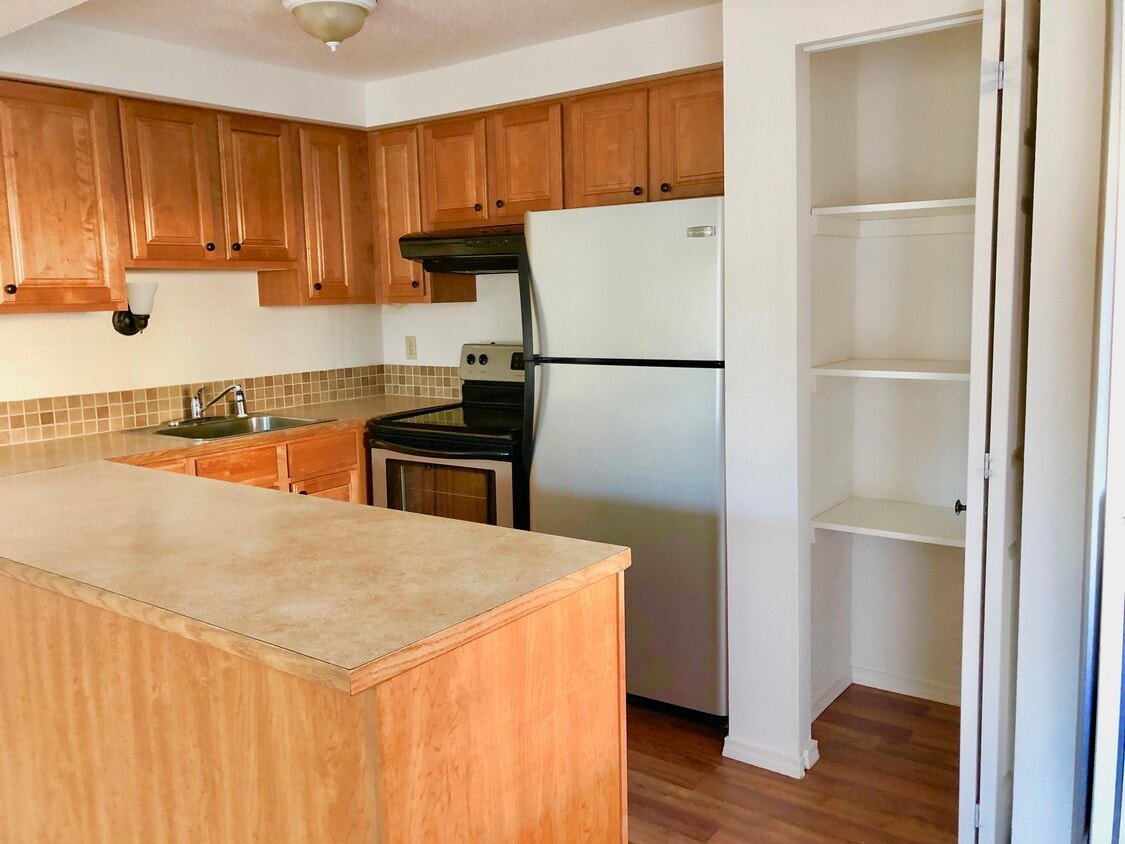 7302 6th Ave Unit 18, WA 98406 Apartments 7302 6th Ave