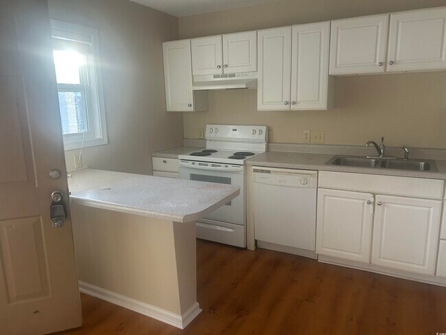 Foto del edificio - 4150 Horseshoe Rd N
