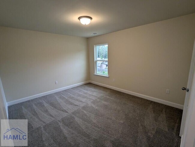 Building Photo - 732 Mill Creek Cir