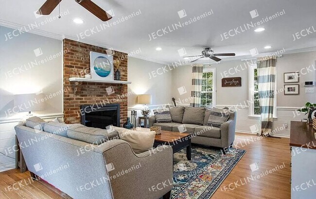 Foto del edificio - 9606 Tracy Ct